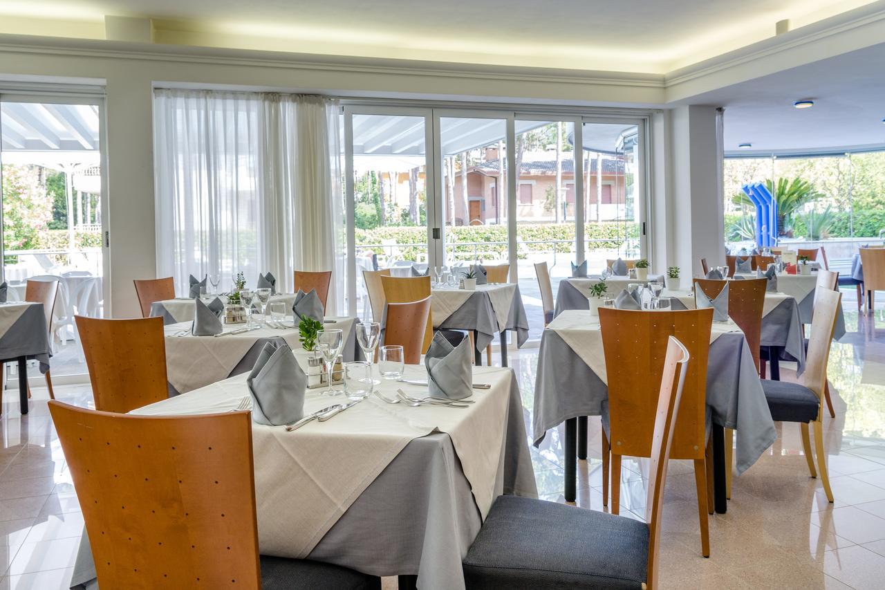 Hotel Smeraldo Lignano Sabbiadoro Luaran gambar